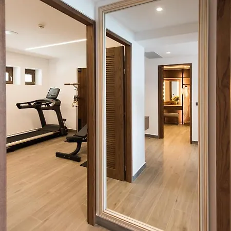 Nana Princess & Херсонісос