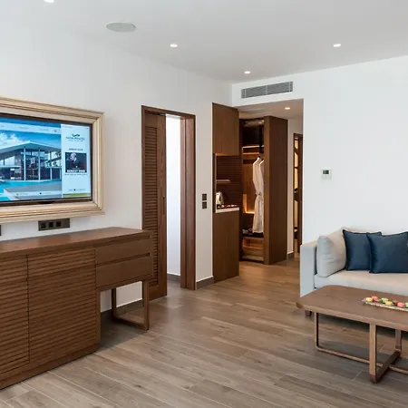 Nana Princess & 5* Χερσόνησος