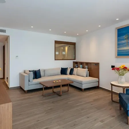 Rezort Nana Princess &